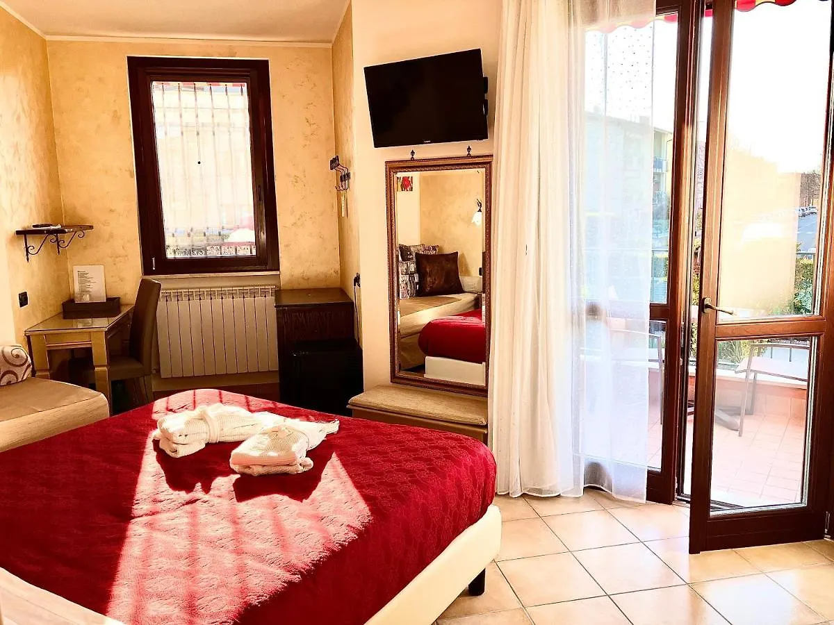 B&B Desenzano Paradise Desenzano del Garda Oda ve Kahvaltı