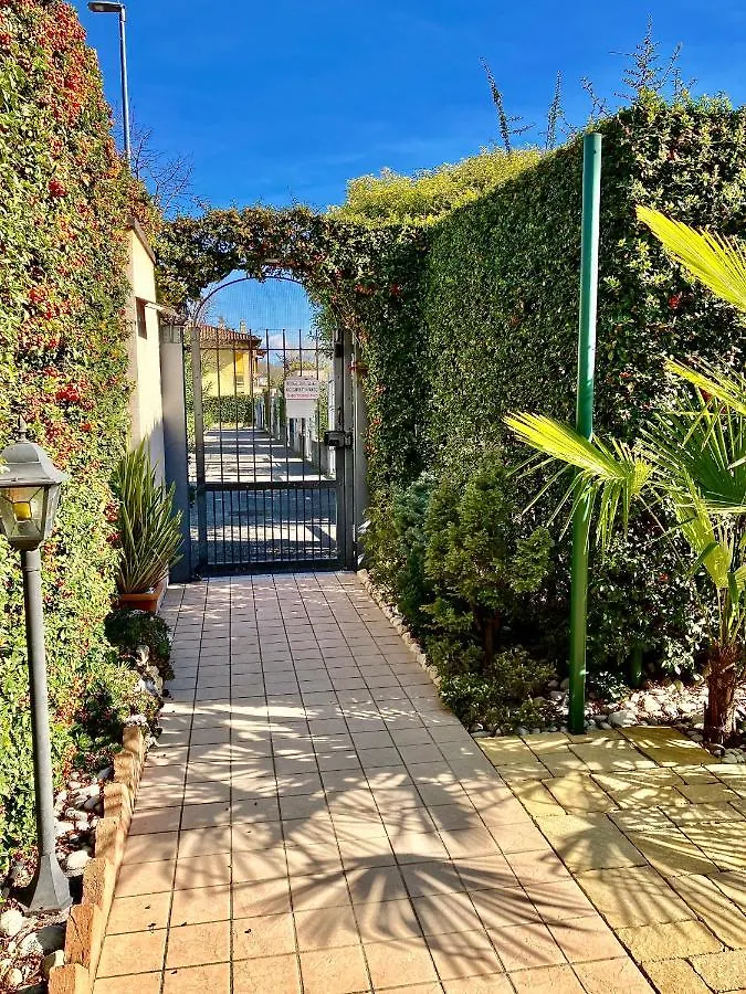 Oda ve Kahvaltı B&B Desenzano Paradise Desenzano del Garda