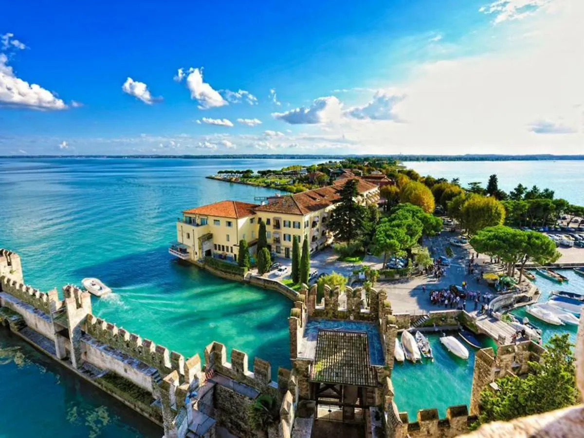 B&B Desenzano Paradise Desenzano del Garda İtalya